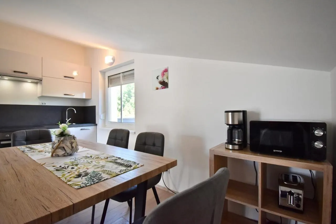 Holiday House With Sea View And Bbq Grill Medulin Holiday home