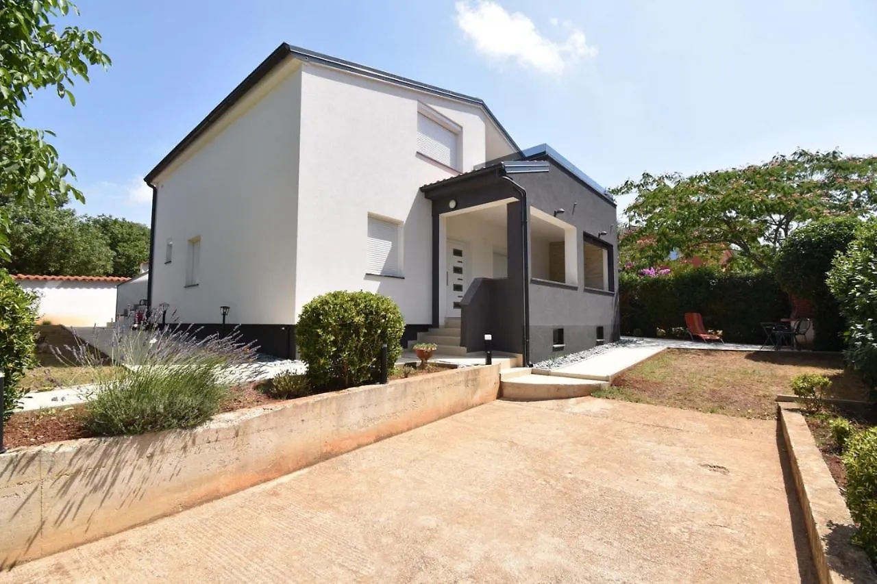 Holiday House With Sea View And Bbq Grill Medulin